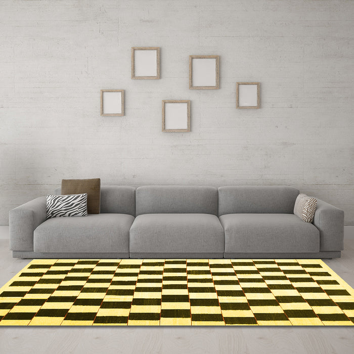 Machine Washable Abstract Yellow Contemporary Rug in a Living Room, wshcon550yw