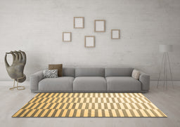 Machine Washable Abstract Brown Contemporary Rug in a Living Room,, wshcon551brn