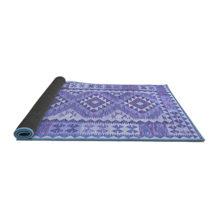 Sideview of Oriental Blue Traditional Rug, con553blu