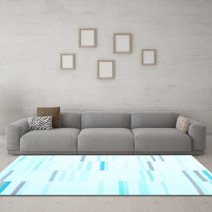 Machine Washable Solid Light Blue Modern Rug in a Living Room, wshcon555lblu
