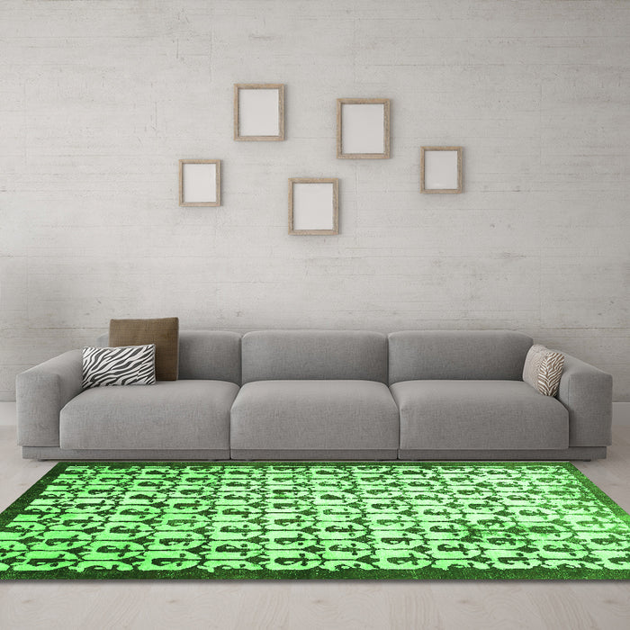 Machine Washable Abstract Green Contemporary Area Rugs in a Living Room,, wshcon557grn