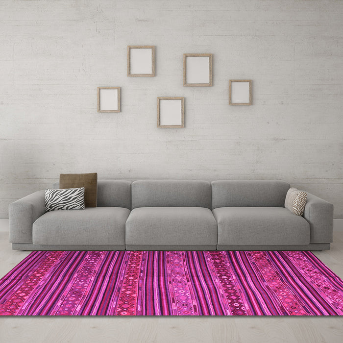 Machine Washable Oriental Pink Traditional Rug in a Living Room, wshcon559pnk