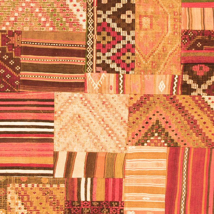 Patchwork Orange Transitional Rug, con560org