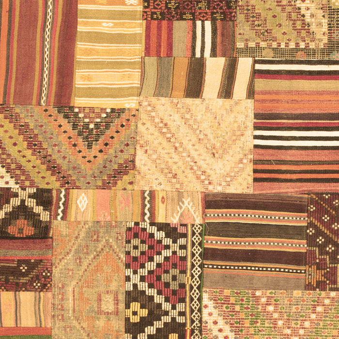 Machine Washable Patchwork Brown Transitional Rug, wshcon560brn