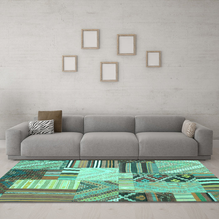 Machine Washable Patchwork Turquoise Transitional Area Rugs in a Living Room,, wshcon560turq