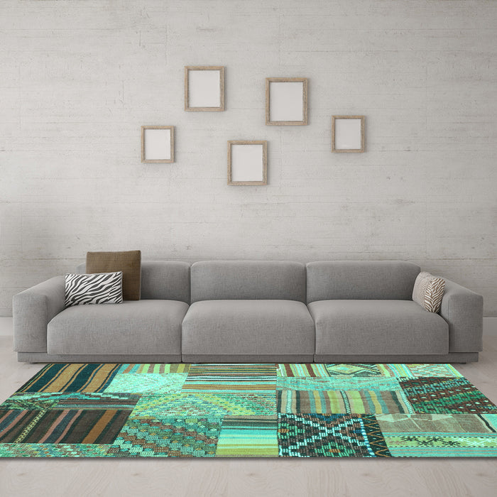 Machine Washable Patchwork Turquoise Transitional Area Rugs in a Living Room,, wshcon561turq