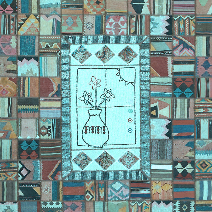 Oriental Light Blue Traditional Rug, con572lblu