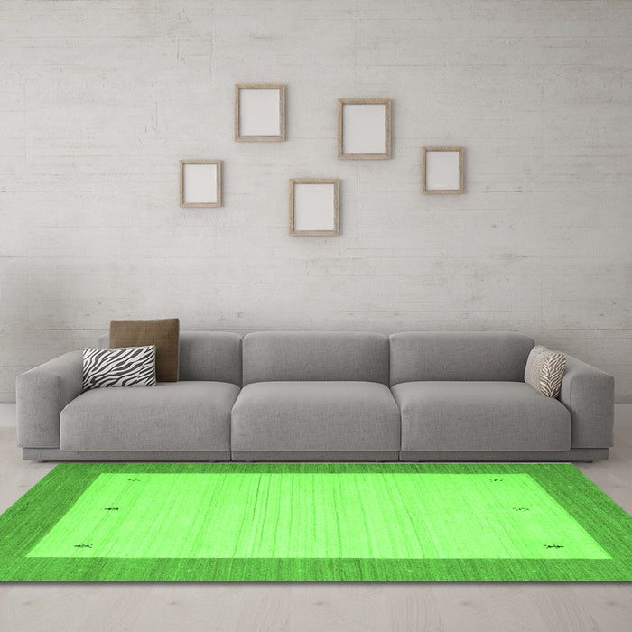 Machine Washable Abstract Green Contemporary Area Rugs in a Living Room,, wshcon573grn