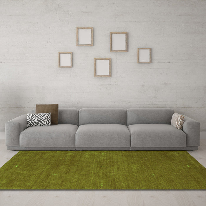 Machine Washable Abstract Green Contemporary Area Rugs in a Living Room,, wshcon575grn