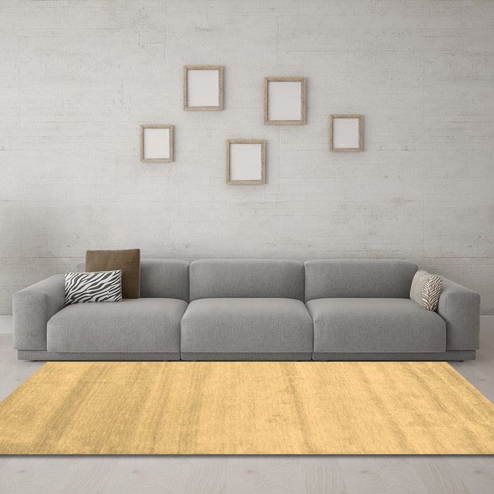 Machine Washable Solid Brown Modern Rug in a Living Room,, wshcon585brn