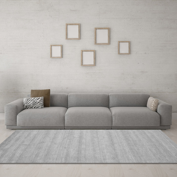 Machine Washable Solid Gray Modern Rug in a Living Room,, wshcon587gry