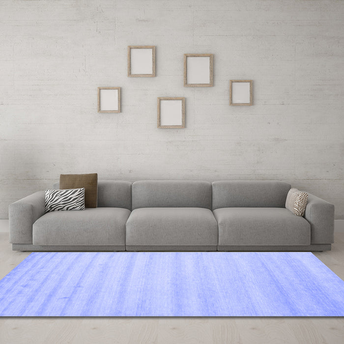 Machine Washable Solid Blue Modern Rug in a Living Room, wshcon590blu