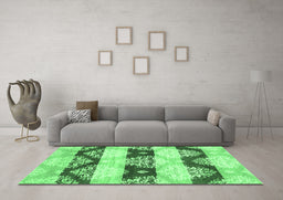 Machine Washable Abstract Emerald Green Contemporary Area Rugs in a Living Room,, wshcon592emgrn