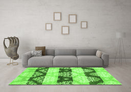 Machine Washable Abstract Green Contemporary Area Rugs in a Living Room,, wshcon592grn