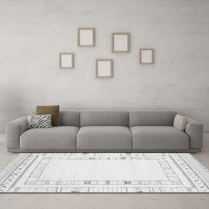 Machine Washable Solid Gray Modern Rug in a Living Room,, wshcon593gry