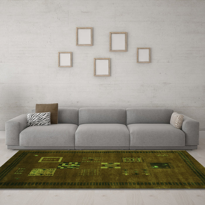 Machine Washable Abstract Green Contemporary Area Rugs in a Living Room,, wshcon596grn