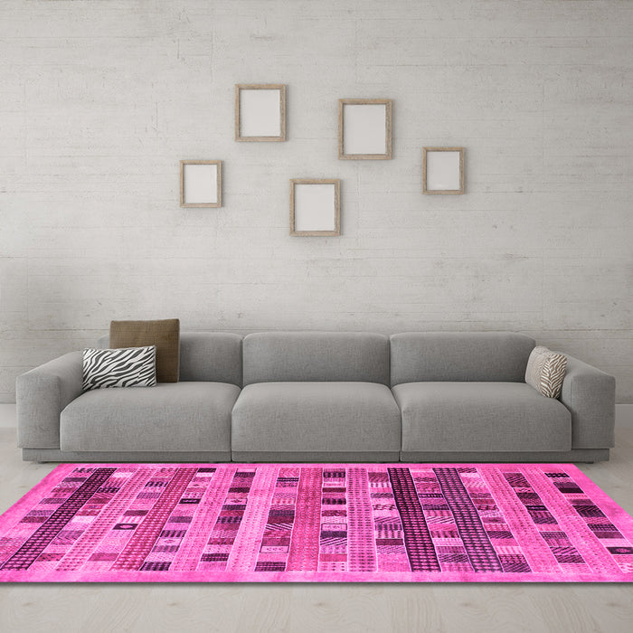 Machine Washable Abstract Pink Contemporary Rug in a Living Room, wshcon597pnk