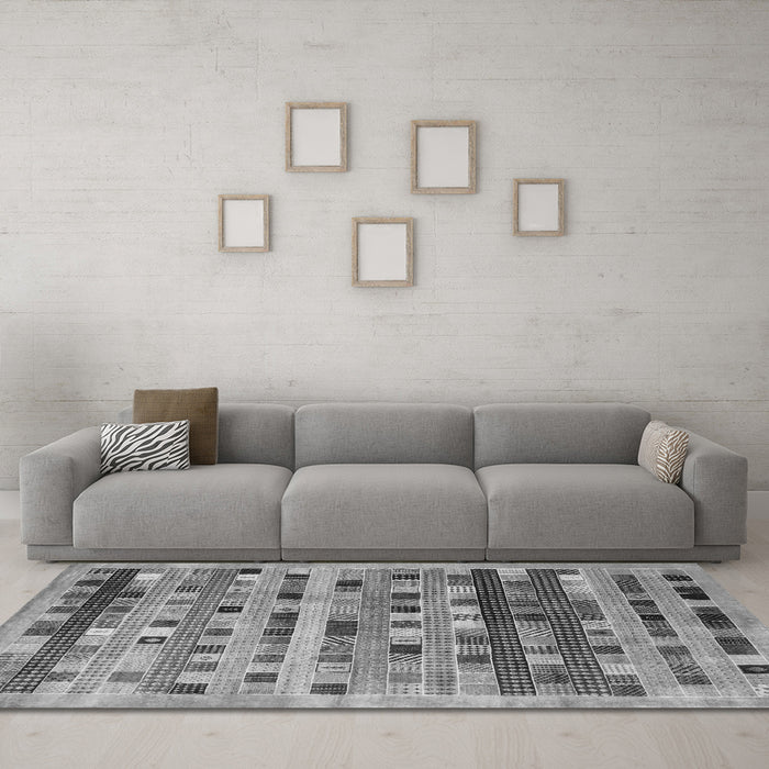 Machine Washable Abstract Gray Contemporary Rug in a Living Room,, wshcon597gry