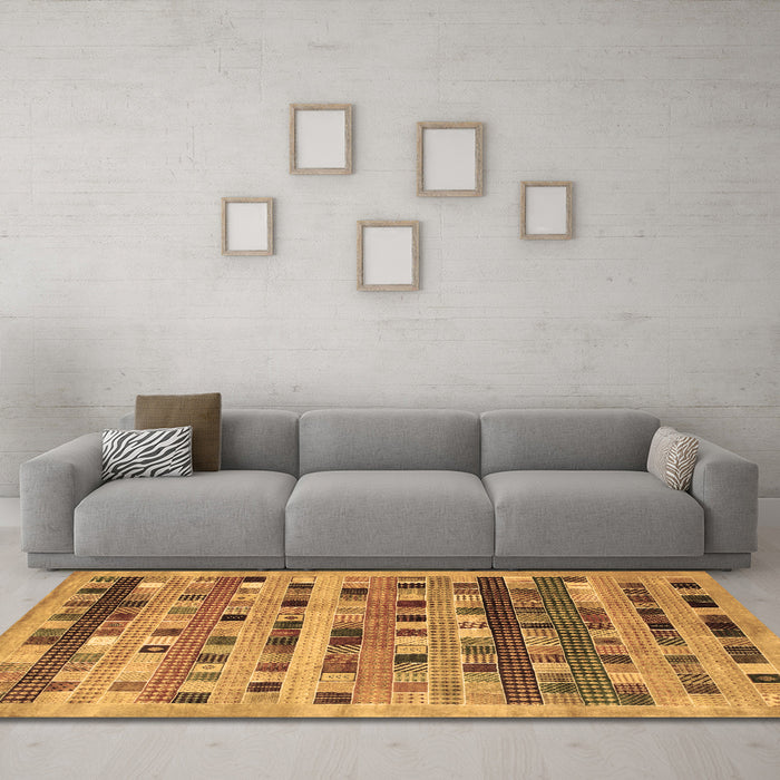 Machine Washable Abstract Brown Contemporary Rug in a Living Room,, wshcon597brn