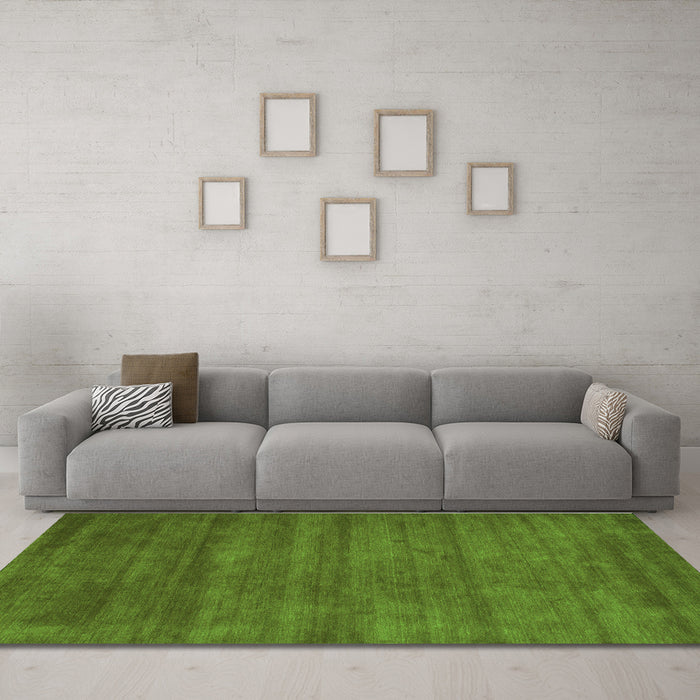 Machine Washable Abstract Green Contemporary Area Rugs in a Living Room,, wshcon59grn