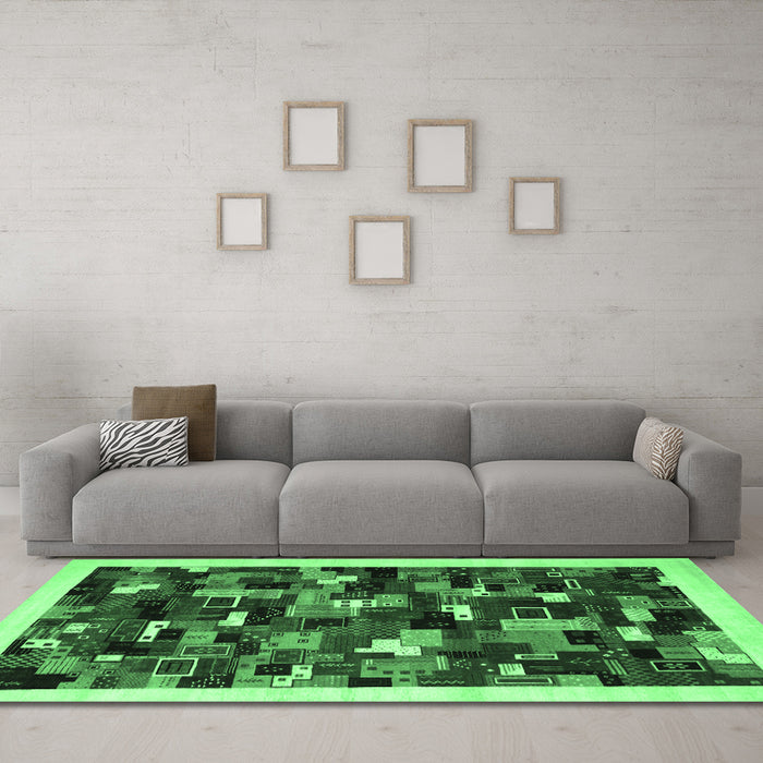 Machine Washable Abstract Emerald Green Contemporary Area Rugs in a Living Room,, wshcon600emgrn