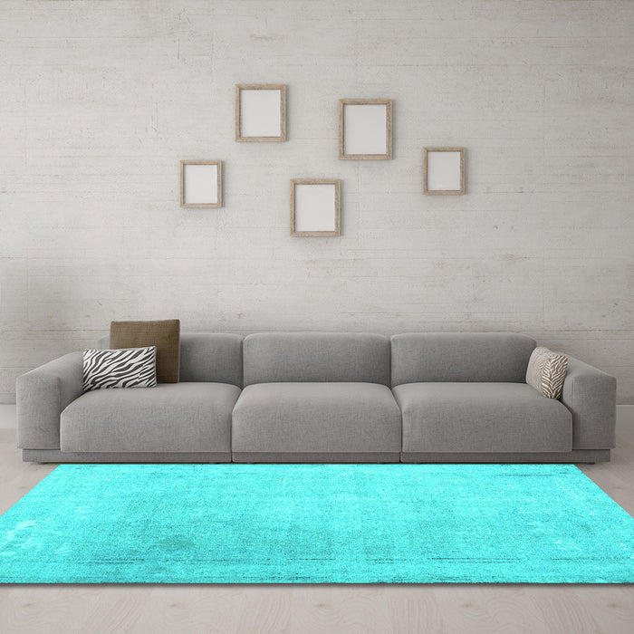 Machine Washable Abstract Turquoise Contemporary Area Rugs in a Living Room,, wshcon608turq