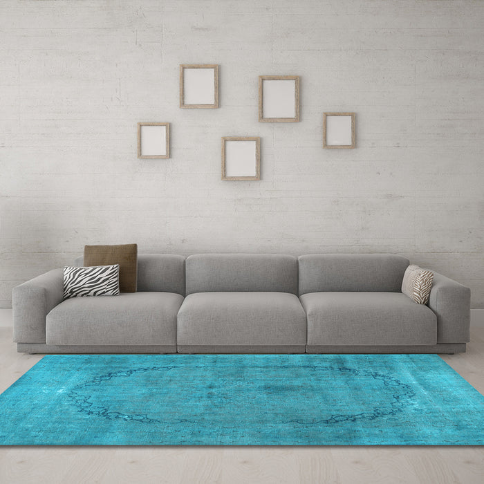 Machine Washable Abstract Light Blue Contemporary Rug in a Living Room, wshcon615lblu