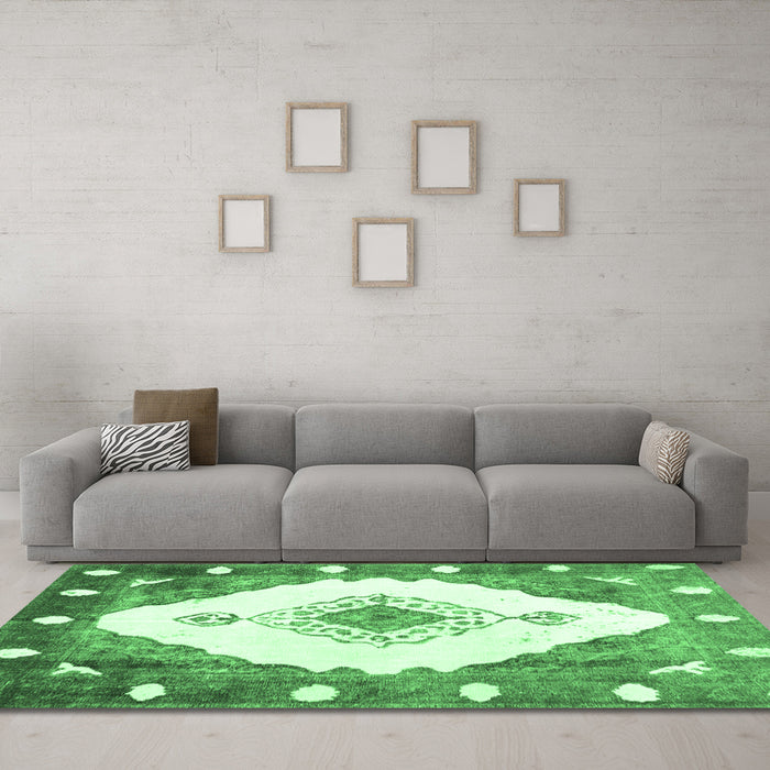 Machine Washable Abstract Emerald Green Contemporary Area Rugs in a Living Room,, wshcon618emgrn