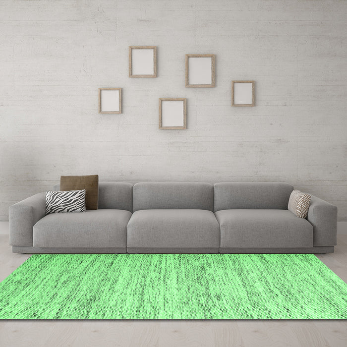 Machine Washable Abstract Emerald Green Contemporary Area Rugs in a Living Room,, wshcon620emgrn