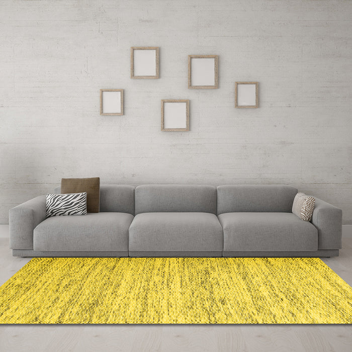 Machine Washable Abstract Yellow Contemporary Rug in a Living Room, wshcon620yw