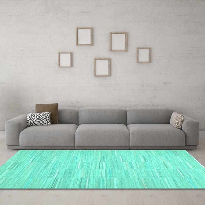 Machine Washable Solid Turquoise Modern Area Rugs in a Living Room,, wshcon626turq