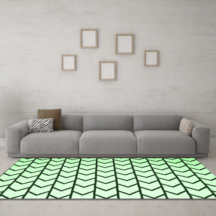 Machine Washable Solid Emerald Green Modern Area Rugs in a Living Room,, wshcon637emgrn