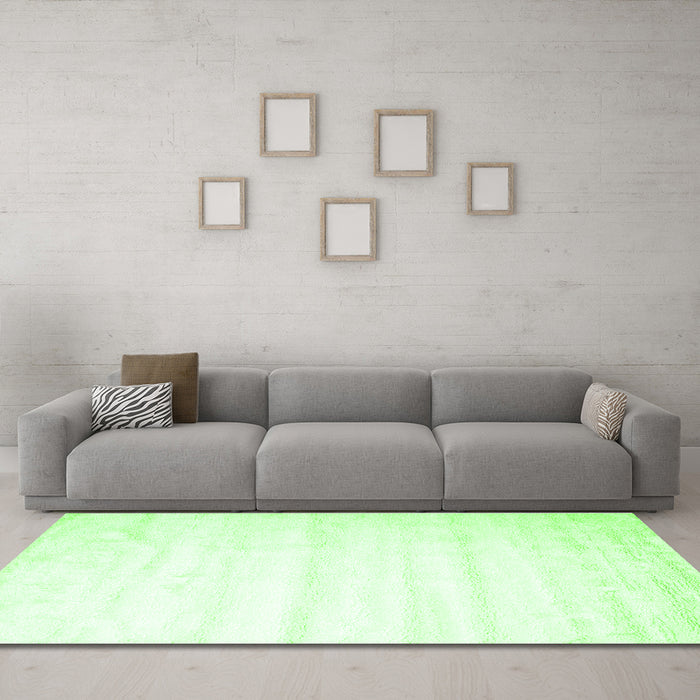 Machine Washable Solid Green Modern Area Rugs in a Living Room,, wshcon644grn