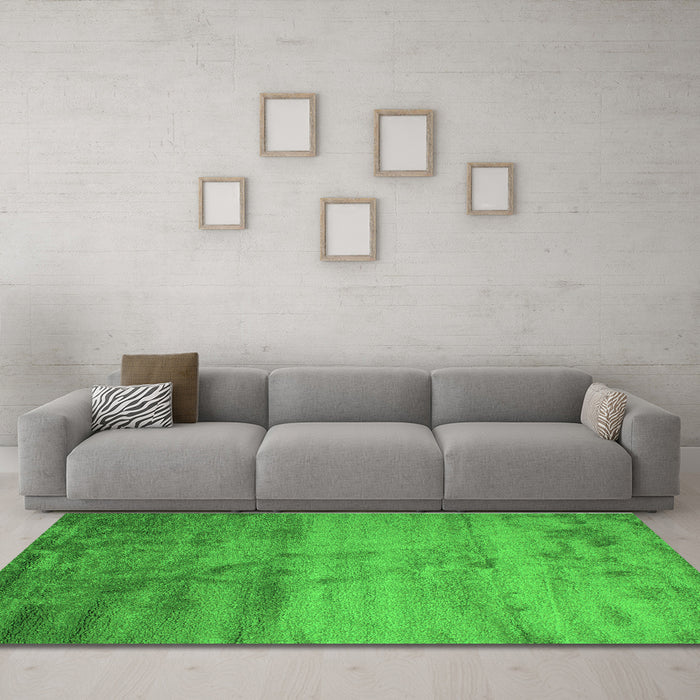Machine Washable Abstract Green Contemporary Area Rugs in a Living Room,, wshcon645grn