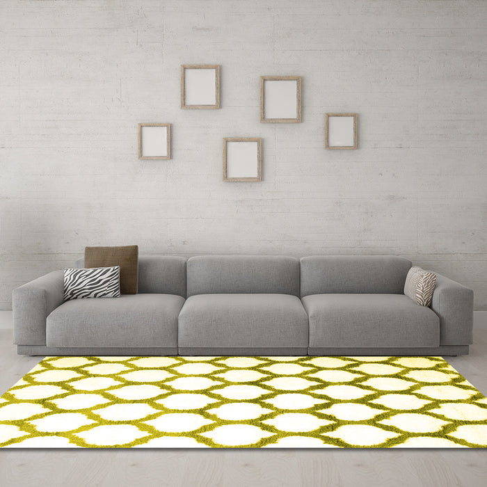 Machine Washable Terrilis Yellow Contemporary Rug in a Living Room, wshcon646yw