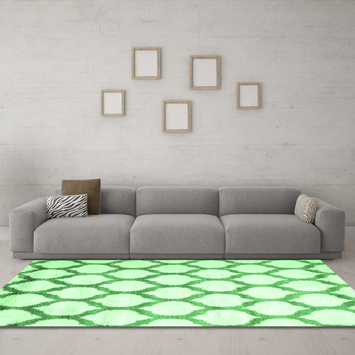 Machine Washable Terrilis Emerald Green Contemporary Area Rugs in a Living Room,, wshcon648emgrn