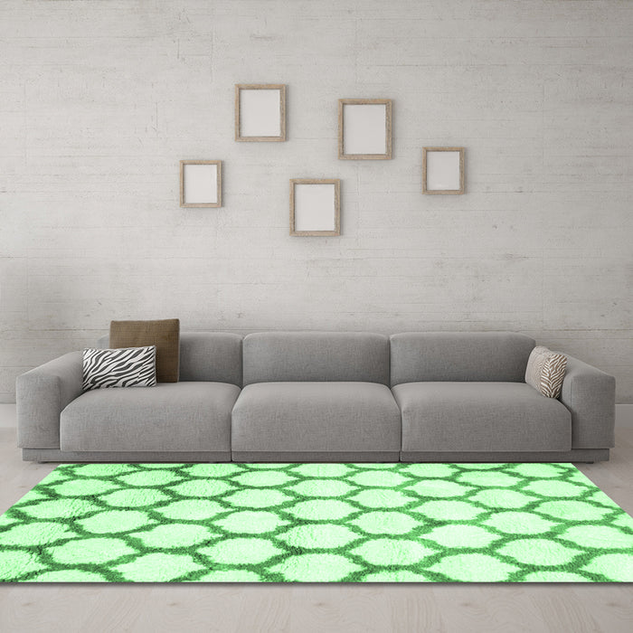 Machine Washable Terrilis Emerald Green Contemporary Area Rugs in a Living Room,, wshcon650emgrn