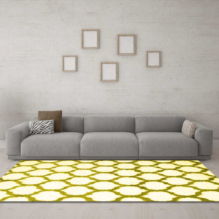 Machine Washable Terrilis Yellow Contemporary Rug in a Living Room, wshcon652yw