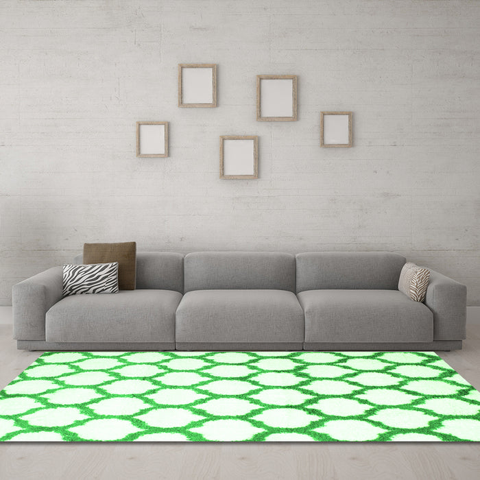 Machine Washable Terrilis Green Contemporary Area Rugs in a Living Room,, wshcon652grn