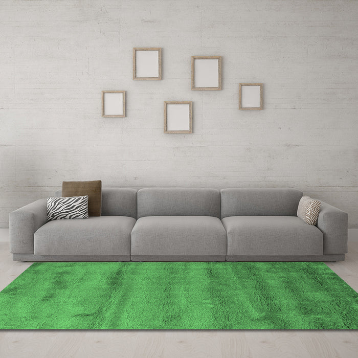 Machine Washable Abstract Emerald Green Contemporary Area Rugs in a Living Room,, wshcon655emgrn