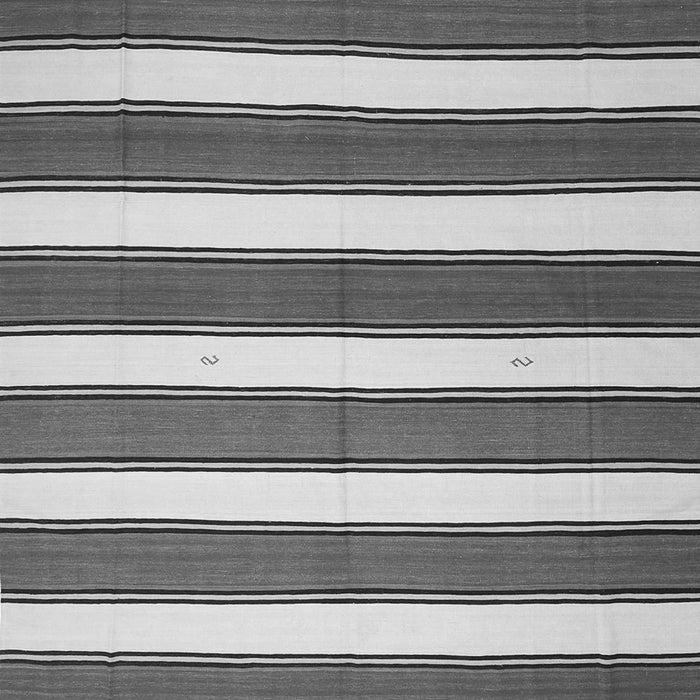 Serging Thickness of Machine Washable Oriental Gray Traditional Rug, wshcon656gry