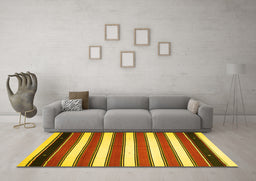 Machine Washable Oriental Yellow Traditional Rug in a Living Room, wshcon656yw