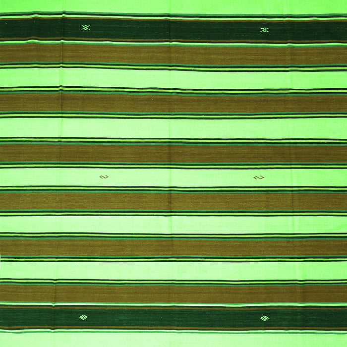 Serging Thickness of Oriental Green Traditional Rug, con656grn