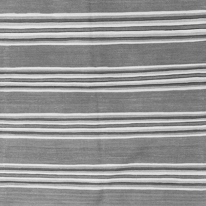 Serging Thickness of Machine Washable Oriental Gray Traditional Rug, wshcon657gry