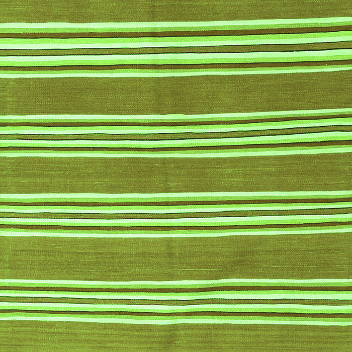 Serging Thickness of Machine Washable Oriental Green Traditional Area Rugs, wshcon657grn