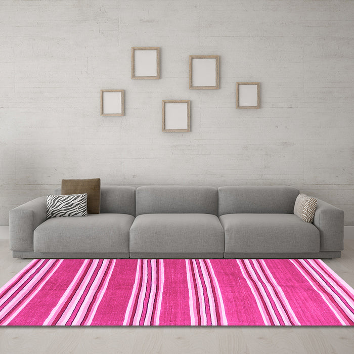 Machine Washable Oriental Pink Traditional Rug in a Living Room, wshcon657pnk