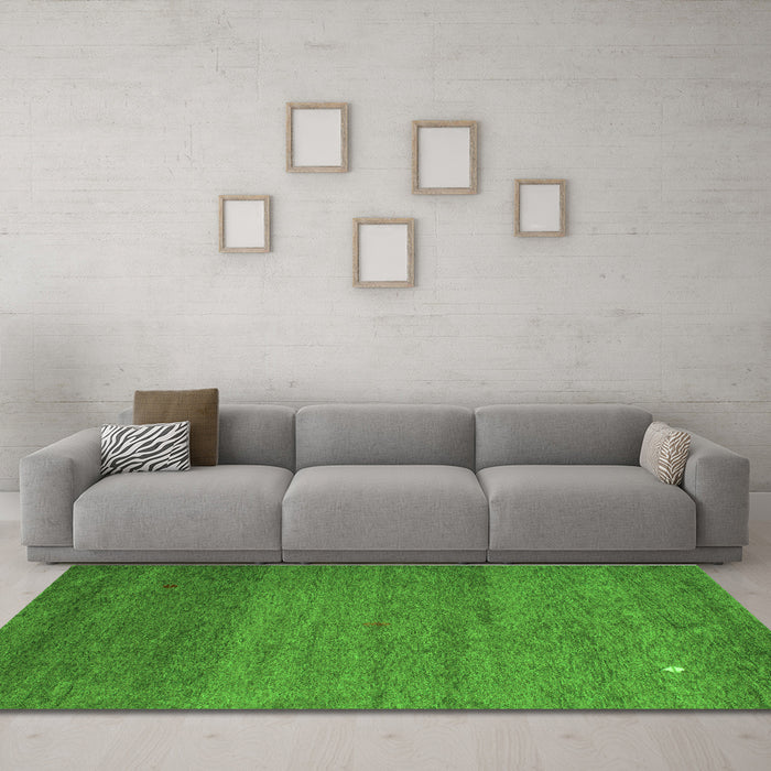 Machine Washable Abstract Green Contemporary Area Rugs in a Living Room,, wshcon658grn