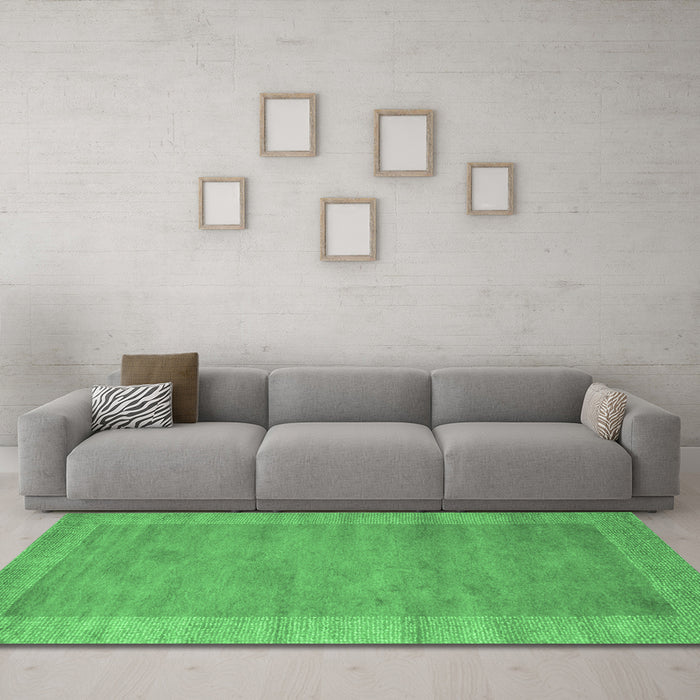 Machine Washable Abstract Emerald Green Contemporary Area Rugs in a Living Room,, wshcon660emgrn