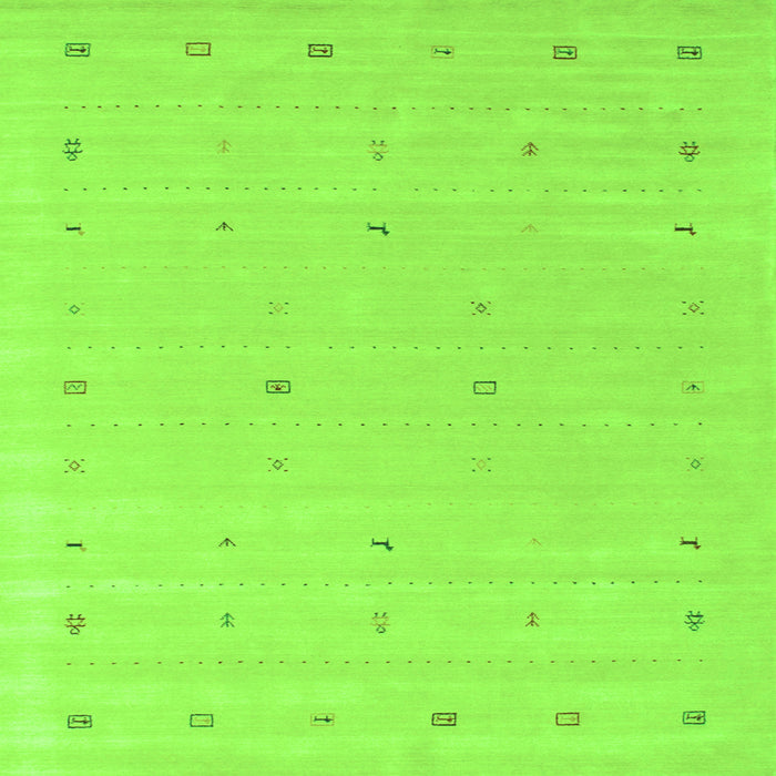 Serging Thickness of Solid Green Modern Rug, con662grn