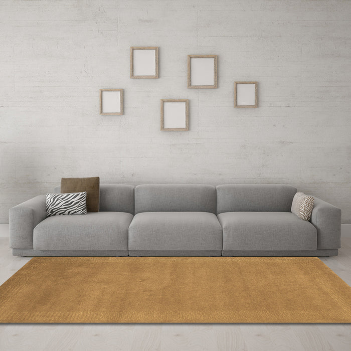 Machine Washable Abstract Brown Contemporary Rug in a Living Room,, wshcon665brn